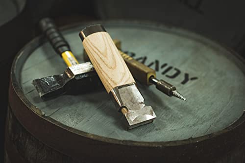 North Point Pilot Rum 70cl (40% ABV Alcohol) | Small Batch Caribbean Rum – Infused with Sugarcane and Molasses | Young Rum Cask Aged - Sustainable Spirits, Hand - Crafted in Scotland - Craft & Spiced Rum Box