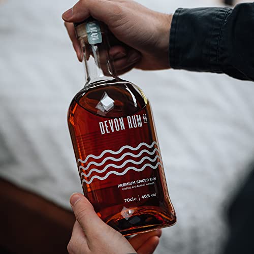 Devon Rum Co. Premium Spiced Rum | Hand - Crafted with Exotic Caribbean Rums, Aromatic Spices and Fresh Citrus | 40% ABV | 70cl - Craft & Spiced Rum Box