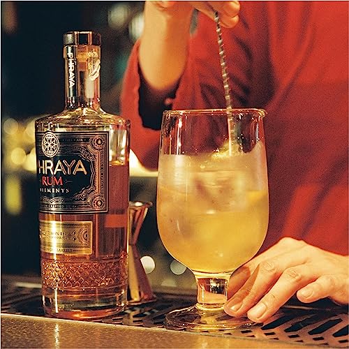 PHRAYA Elements, Premium Gold Rum, Aged in Oak Barrels, Crafted In Central West Region of The Kingdom of Thailand, Gentle Spices, Leaving a Warm Lingering Finish, 40% vol, 70 cl - Craft & Spiced Rum Box