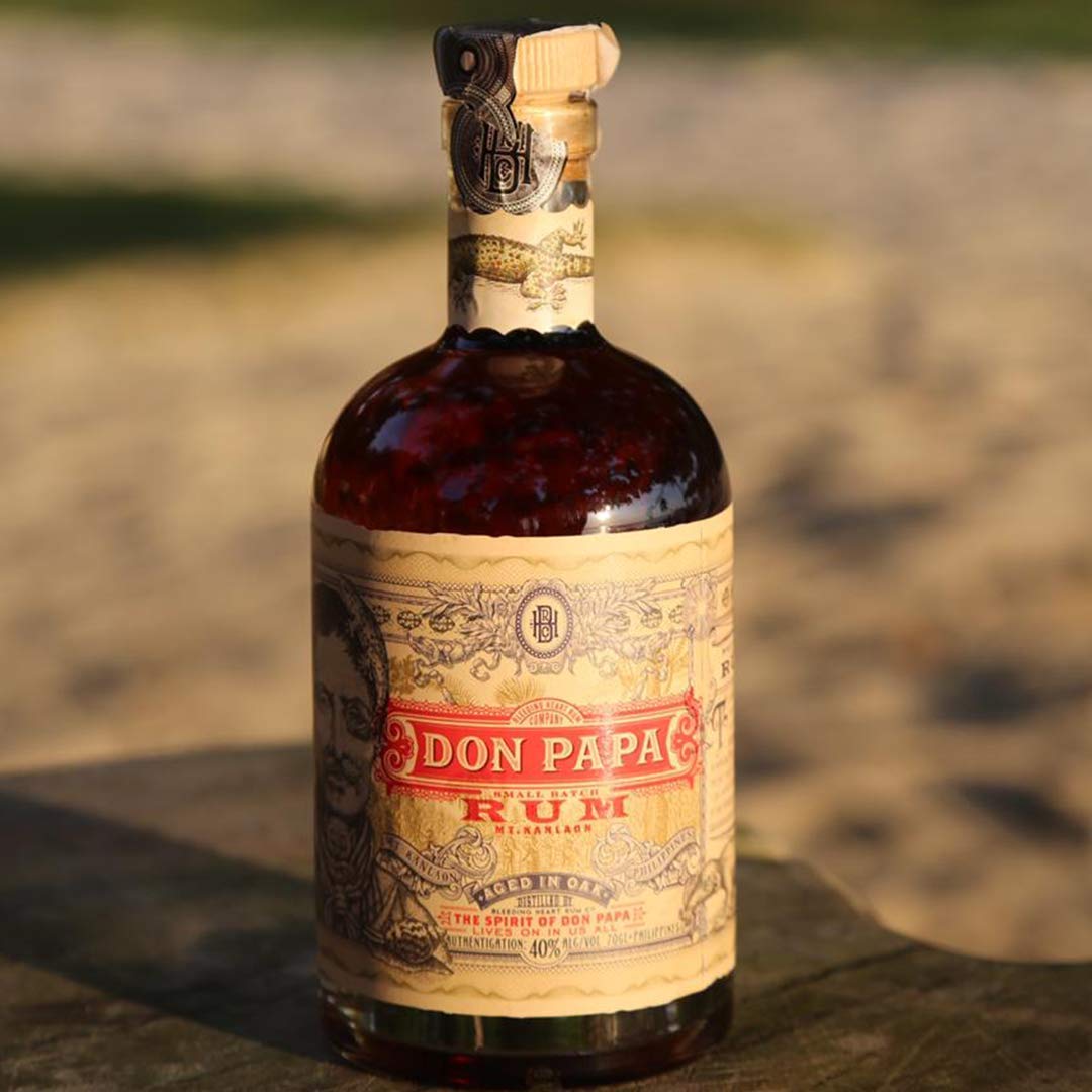 Don Papa Rum 70cl - 40% ABV Dark Aged Sipping Rum: Distilled in Sugarlandia, Philippines | Expertly Matured in American Oak | Great for Cocktails - Craft & Spiced Rum Box