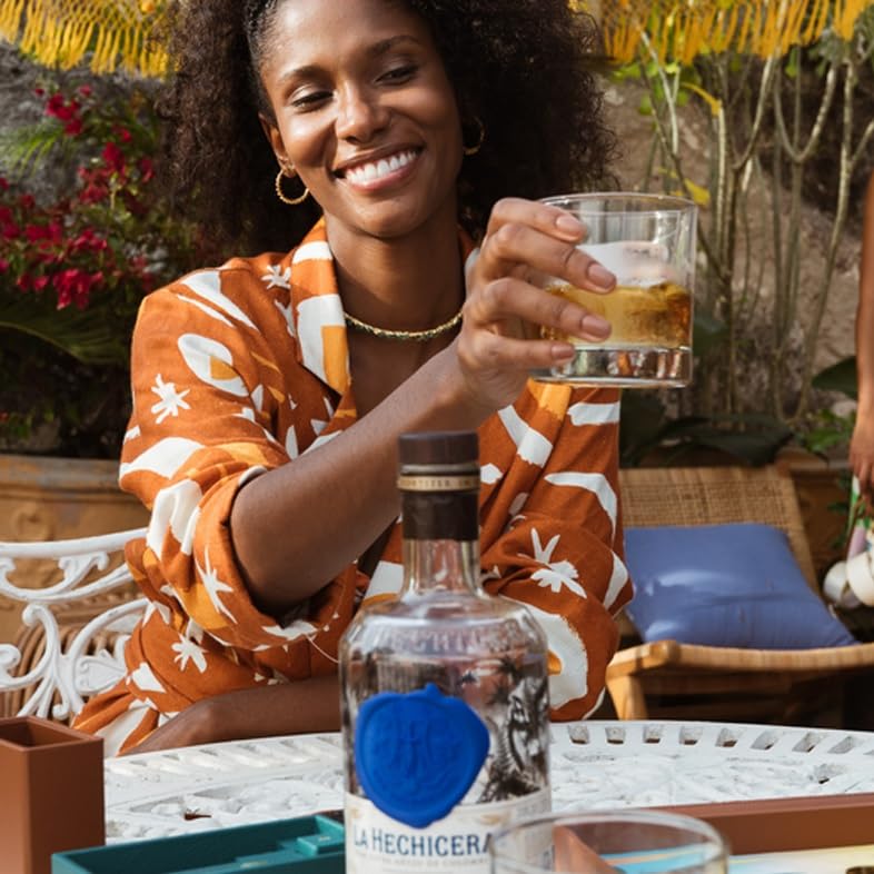 La Hechicera Reserva Familiar Rum, 70cl with Gift Box - Craft & Spiced Rum Box