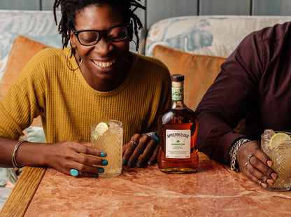 Appleton Estate 21 Years Old Rum, 70 cl & Signature Jamaica Rum, 70cl